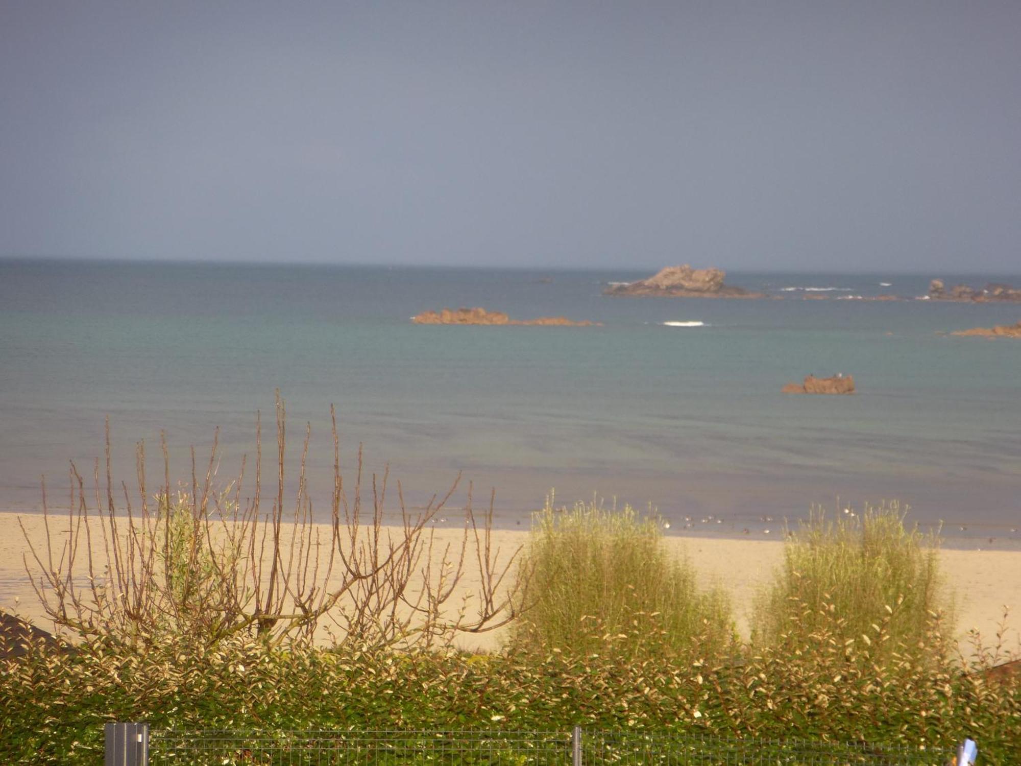 La Maison Bateau Au Bord De Mer Guissény Kültér fotó